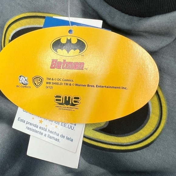 NWT DC Comics Batman Costume Pajama Set Size 2T Little Kids - Picture 12 of 12